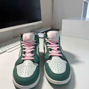 CLEAN Jordan 1 Mid Dutch Green No Box Pre-Loved Women's Size 8 CZ0774-300